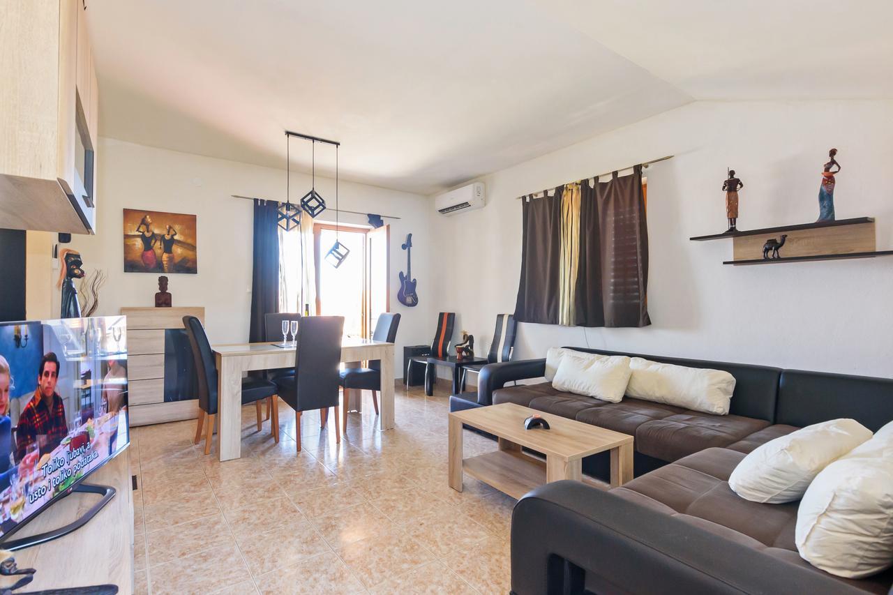 Apartments Kostijal Zadar Ngoại thất bức ảnh